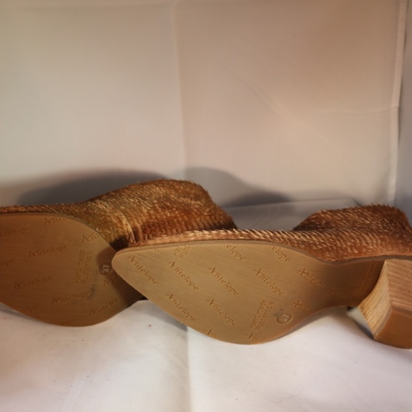 Antelope brand stone leather pump - Size 37 - Picture 5 of 7